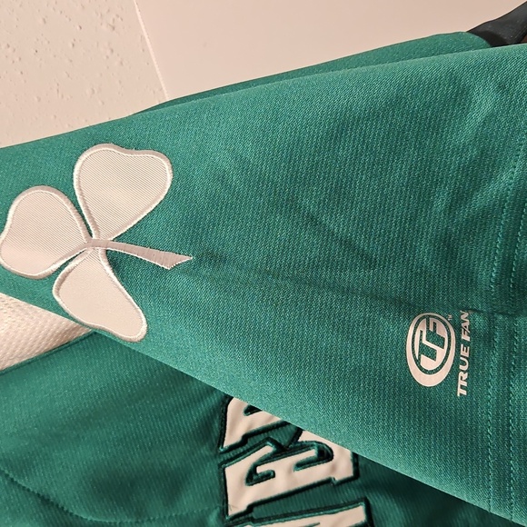 NWT Milwaukee Brewers True Fan Genuine Merch Dead Stock St Patricks Jersey MLB S - Picture 6 of 8